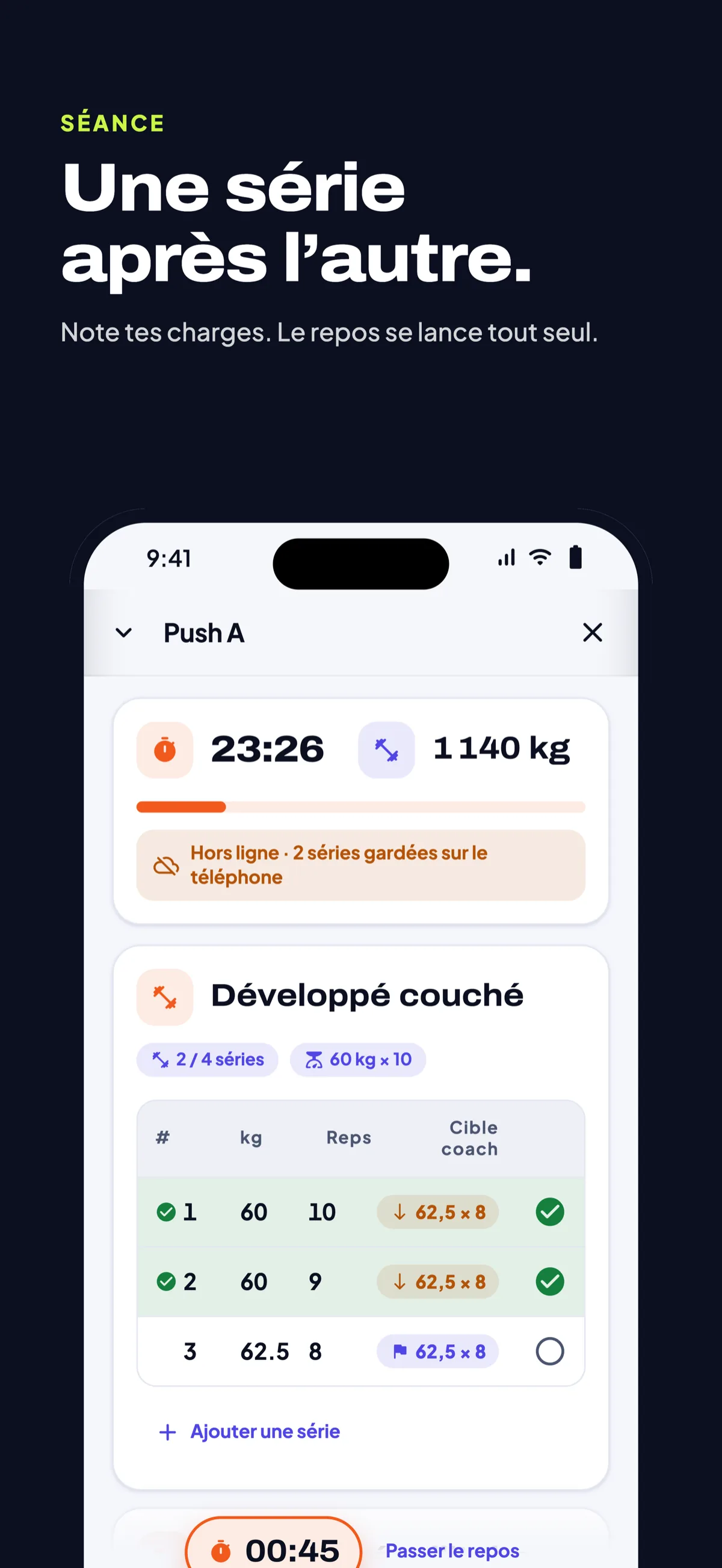 Une série après l’autre : séance en cours avec charges, répétitions, cible du coach et repos automatique